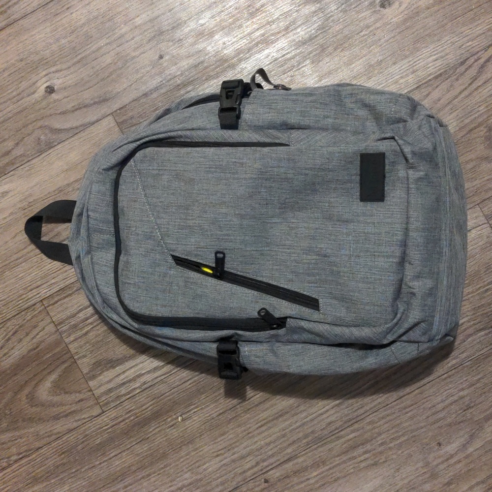 Laptop backpack - Picture 3 of 4